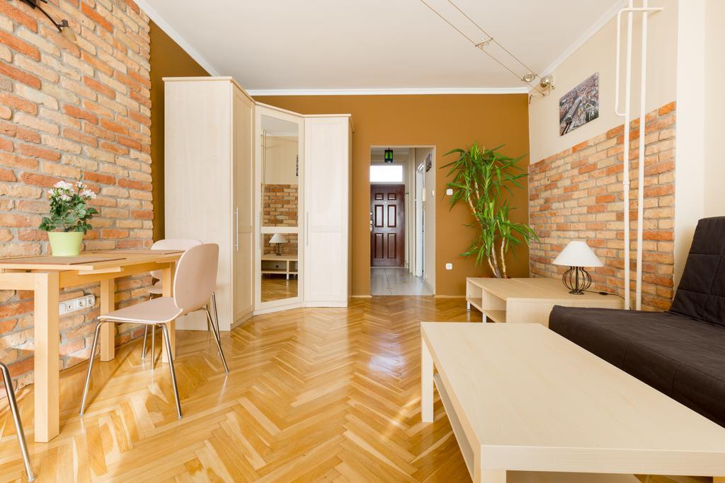 East Station Studios - Baross Home 1 & 2 بودابست المظهر الخارجي الصورة